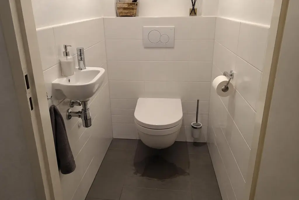 Lekdetectie Drunen – natte vloer bij een toilet